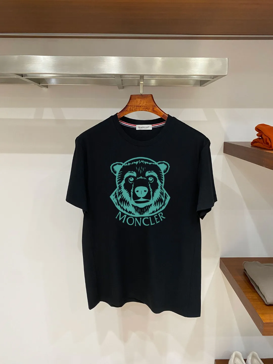 Moncler T 26s New Arrival Supima 210 ， ， + ， ， ， ， ， Breathable， ！ ， ， ，Series ， 5 ， ， 100 ， 1% . Versatile， 。 Breathable， ：White// /Light Green /Khaki / /Black Sizes：M-3XL Size ：178-130 L
